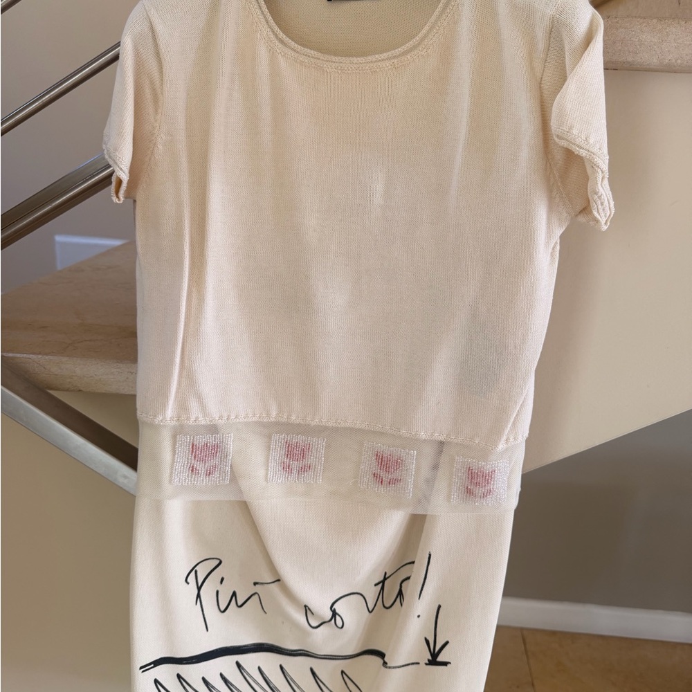 Vintage Moschino Cream Short-Sleeve Knit Tee with Decorative Hem - Picture 9 of 14